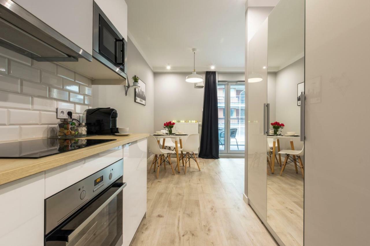 Apartamento Manufaktura Praska Varsovia Exterior foto