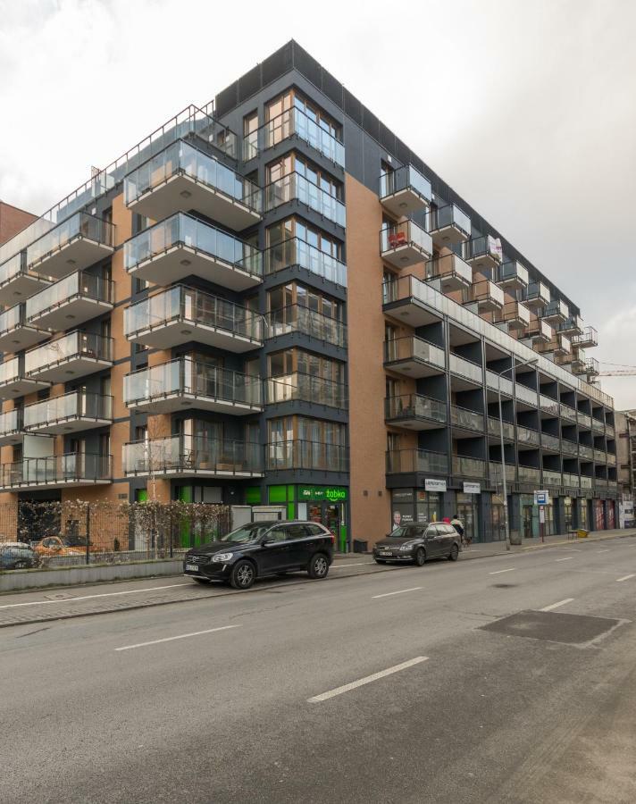 Apartamento Manufaktura Praska Varsovia Exterior foto